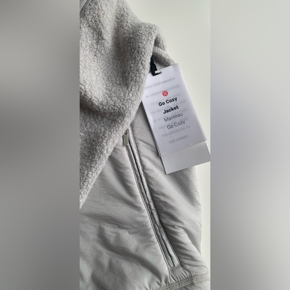 ⭐️Host Pick⭐️ BNWOT Lululemon Go Cozy Jacket - Picture 5 of 11